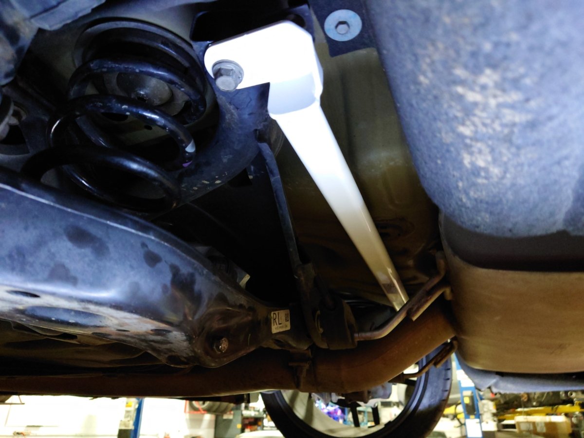 Ultra Racing Rear Torsion Bar | 17 - 23+ Civic Type R FK8, FL5 - Unity Performance